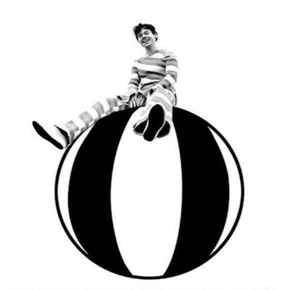 Meet your Posher, Elizabeth queensbury - Picture 1 of 1